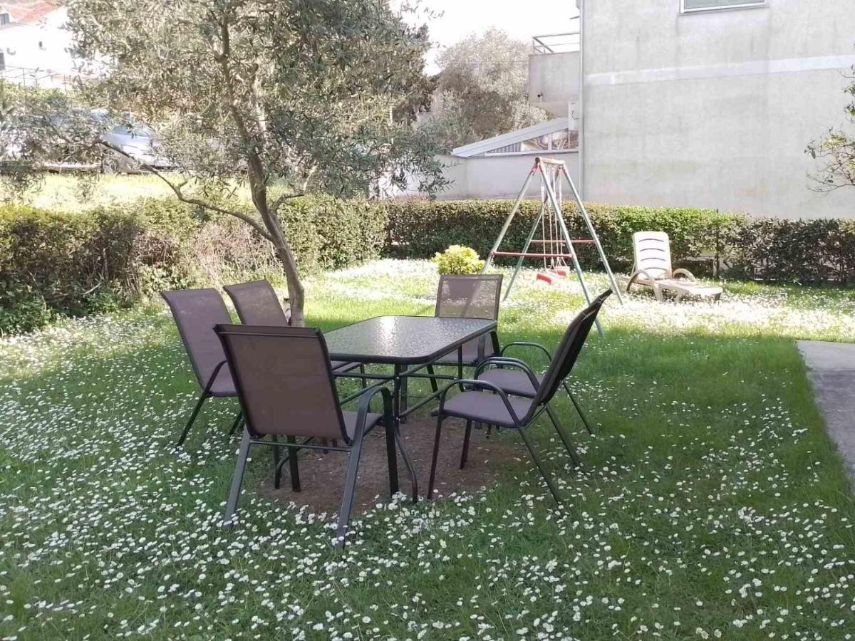Ioannis Apartments Tivat Buitenkant foto