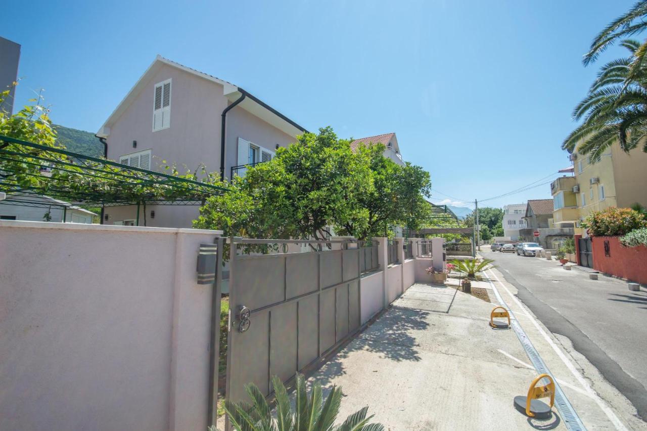 Ioannis Apartments Tivat Buitenkant foto