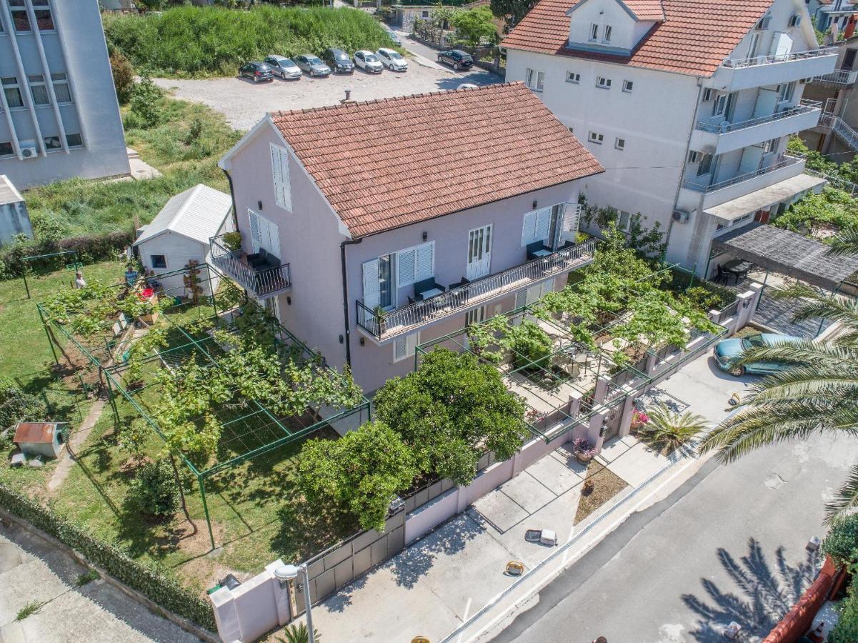 Ioannis Apartments Tivat Buitenkant foto