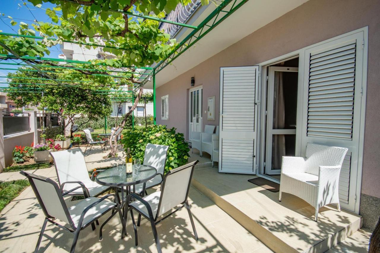 Ioannis Apartments Tivat Buitenkant foto