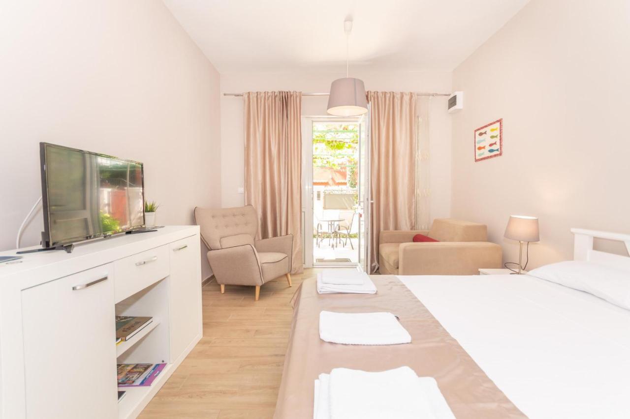 Ioannis Apartments Tivat Buitenkant foto